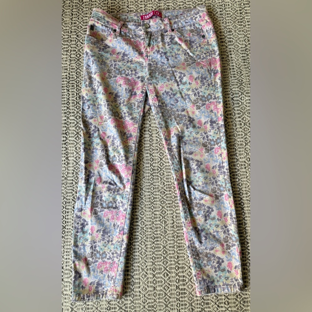 Zanadi Floral pants - Pink, Blue, Gray /soft tones